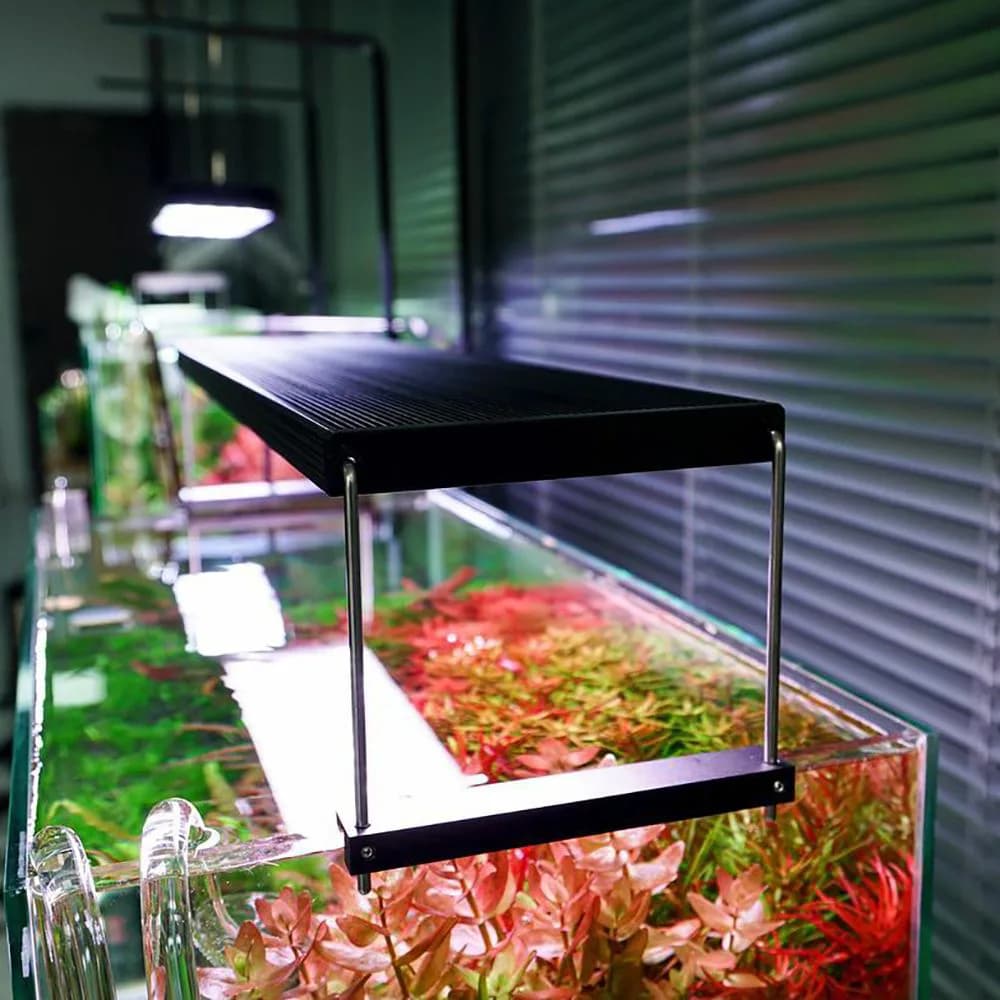 Chihiros WRGB II Pro 30 cm LED Aquarium light