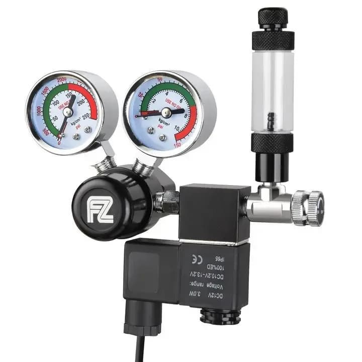 FZONE Dual Gauge CO2 Regulator with Bubble Counter - W21.8